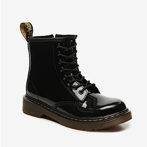 NWT Dr. Martens 1460 Patent Lamper Youth Boots